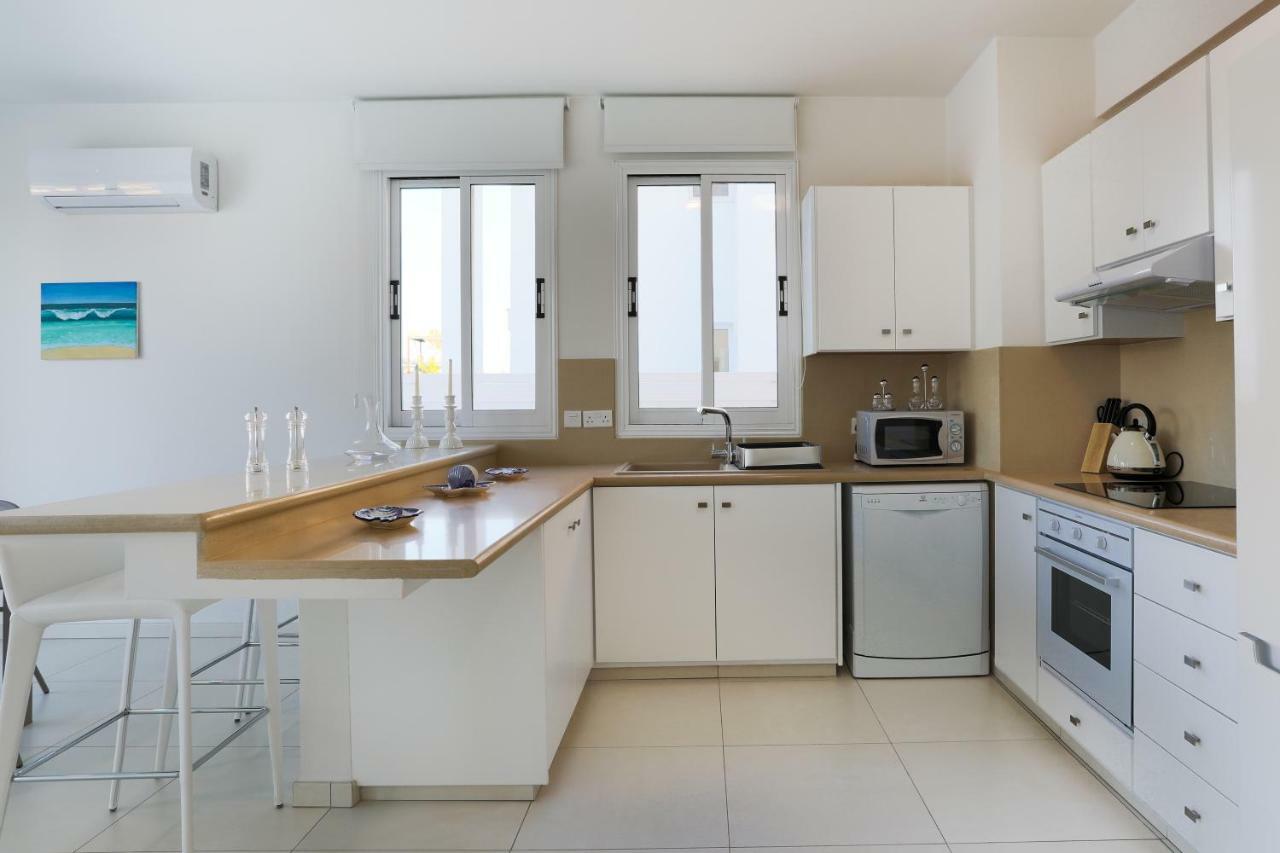 Pernera Family Villas โปรทาราส ภายนอก รูปภาพ