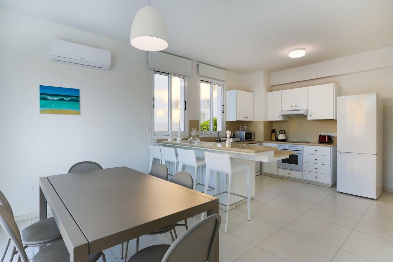 Pernera Family Villas โปรทาราส ภายนอก รูปภาพ