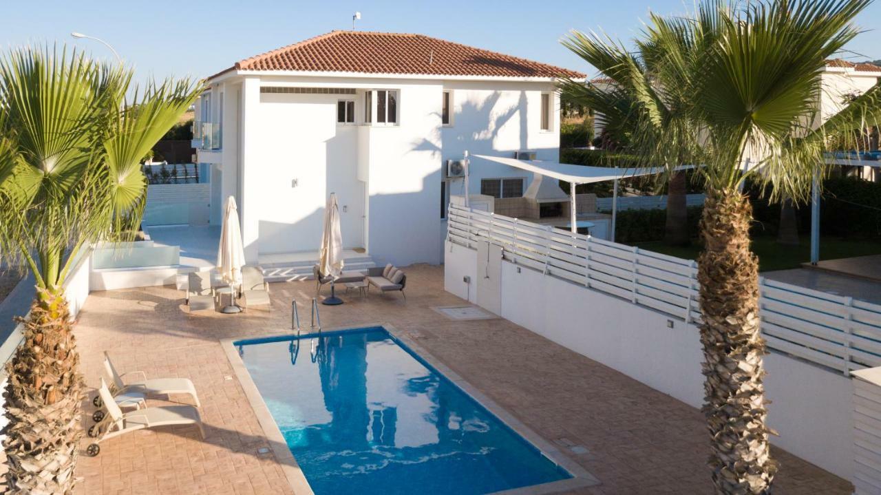 Pernera Family Villas โปรทาราส ภายนอก รูปภาพ